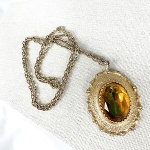 Vintage Sarah Coventry Pendant Necklace Orange Faceted Gem Green Flash 24" Chain